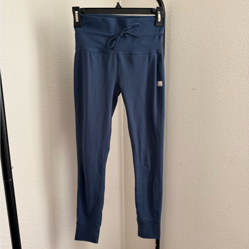 Vuori Navy Blue Leggings